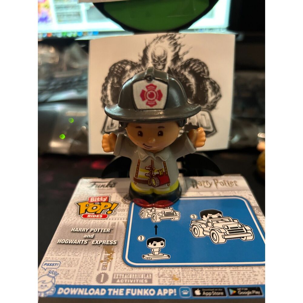 Fisher-Price Little People Fireman Grey Hat Grey Shirt Flashlight 2016 Figure